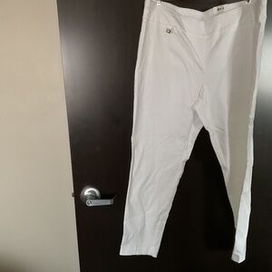 NWT Style and company white pants
